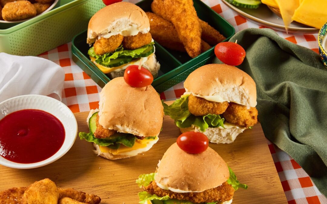 Mini chicken sliders