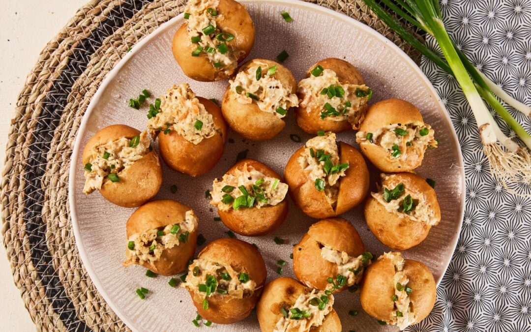 vetkoek filled with chicken